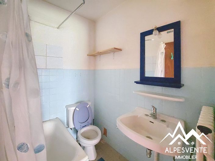 Image No.12-3 Bed House for sale