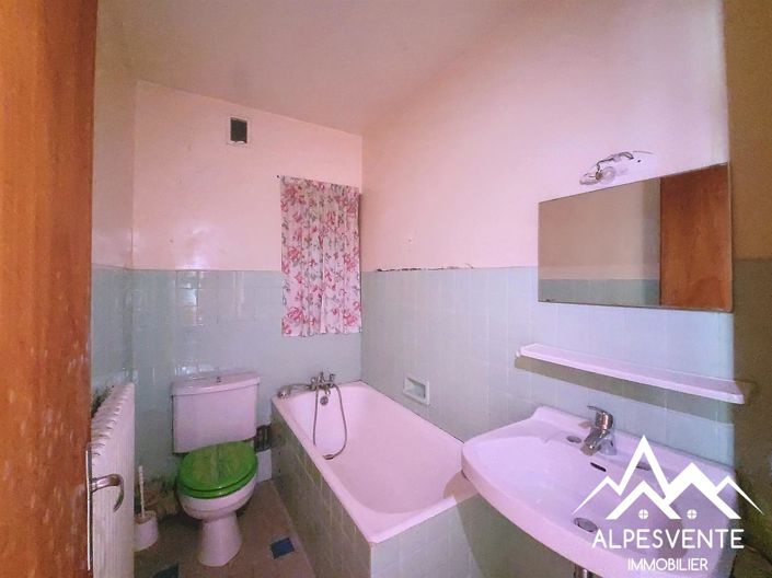 Image No.13-3 Bed House for sale