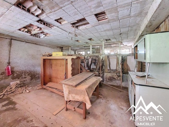 Image No.19-3 Bed House for sale