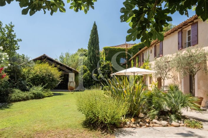 Image No.2-Maison de 6 chambres à vendre à Pernes-les-Fontaines