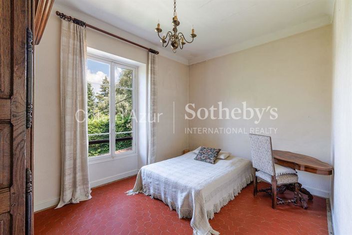 Image No.19-4 Bed Property for sale