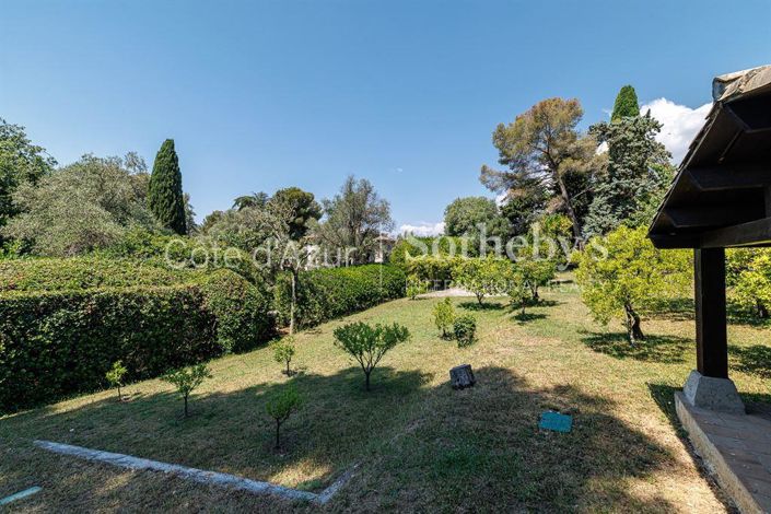 Image No.7-4 Bed Property for sale