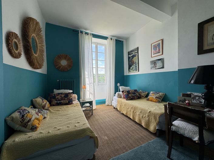 Image No.23-7 Bed House for sale