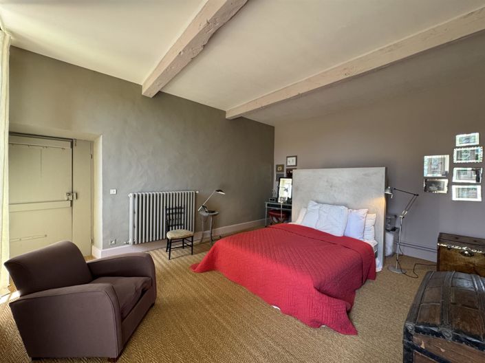 Image No.30-7 Bed House for sale