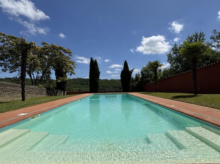 Image No.5-7 Bed House for sale