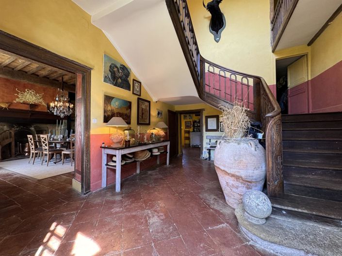 Image No.9-7 Bed House for sale