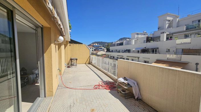Image No.1-2 Bed Apartment for sale
