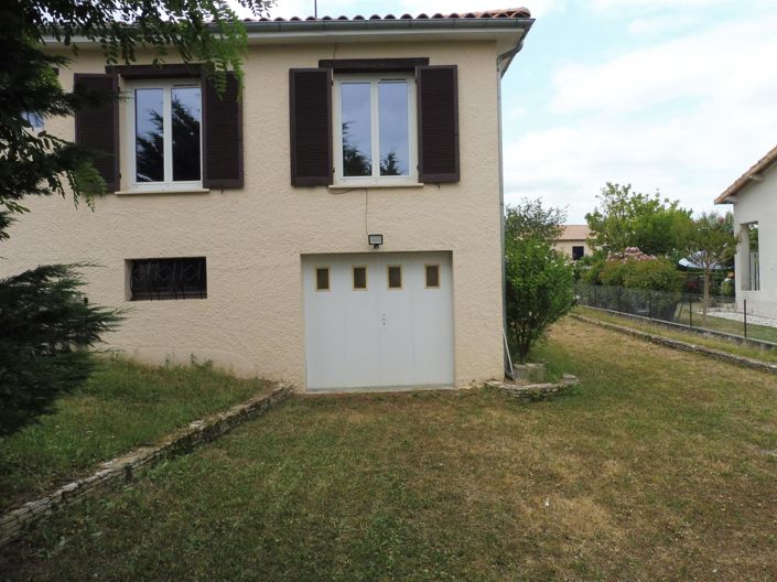 Image No.11-3 Bed House for sale