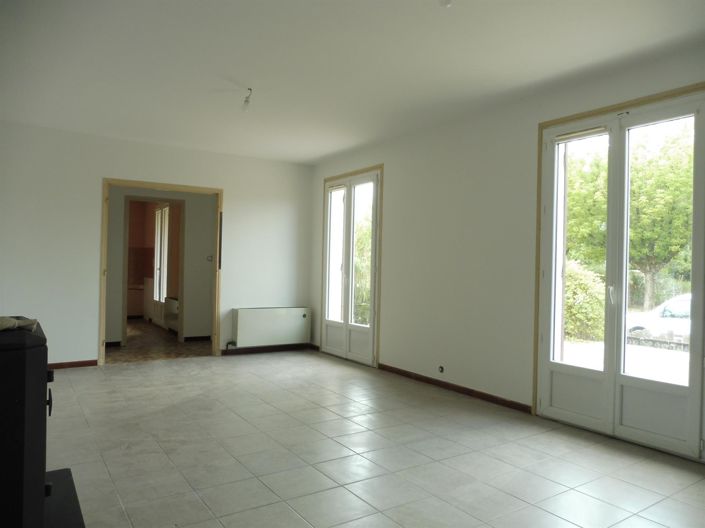 Image No.21-3 Bed House for sale