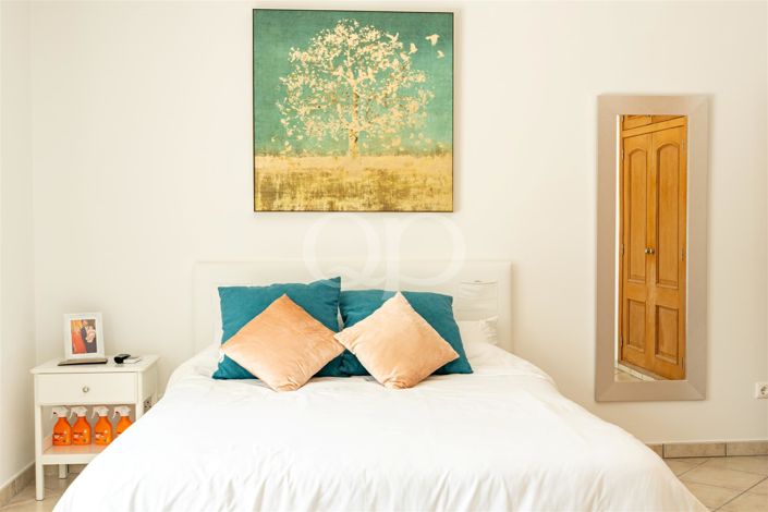 Image No.29-4 Bed House for sale