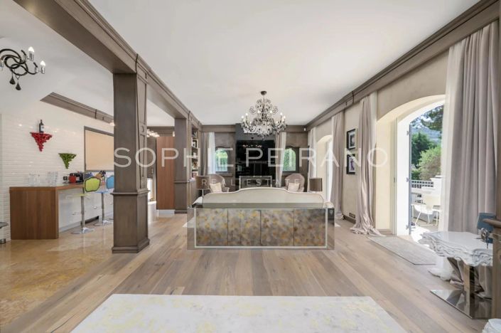 Image No.5-5 Bed House for sale