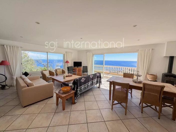 Image No.10-7 Bed House for sale