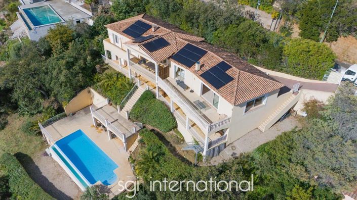 Image No.7-Maison de 7 chambres à vendre à Les Issambres