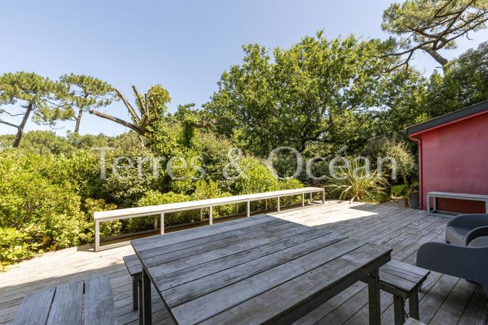 Image No.11-3 Bed House for sale