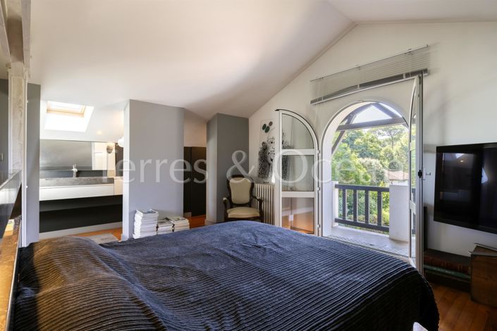 Image No.14-3 Bed House for sale