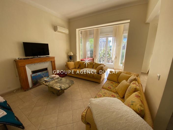 Image No.3-Maison de 3 chambres à vendre à Saint-Raphael