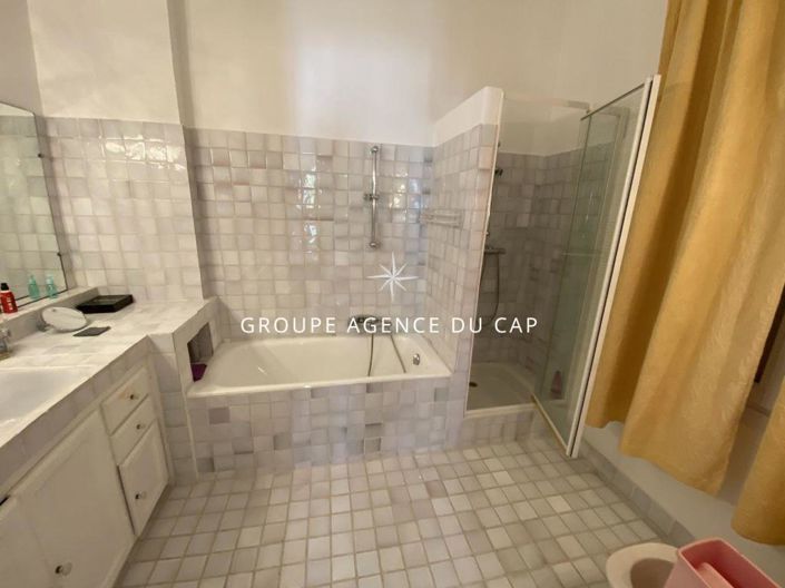 Image No.4-Maison de 3 chambres à vendre à Saint-Raphael