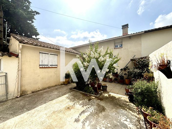 Image No.1-2 Bed House for sale