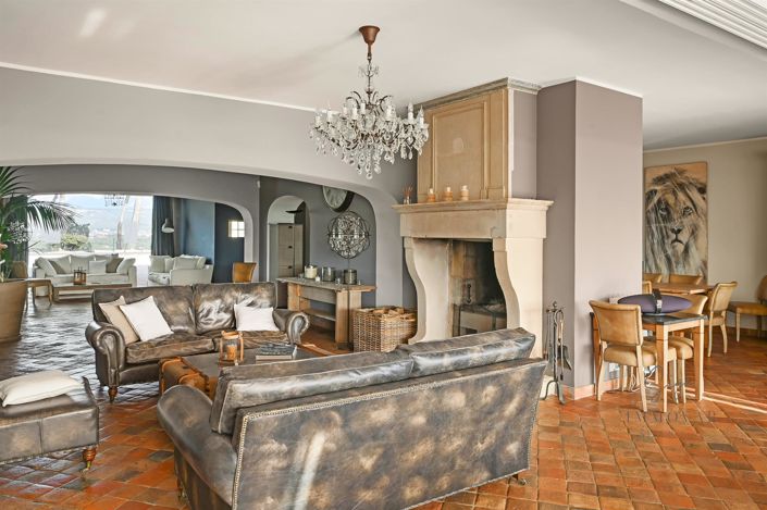 Image No.10-10 Bed House for sale