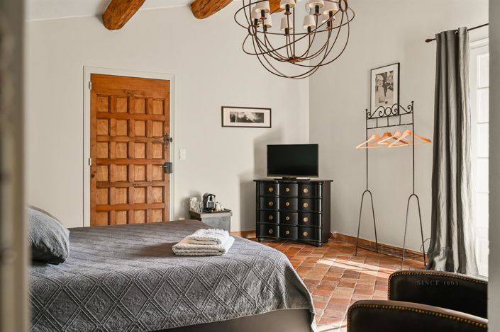 Image No.22-10 Bed House for sale