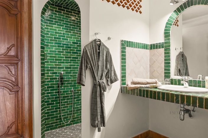 Image No.23-10 Bed House for sale