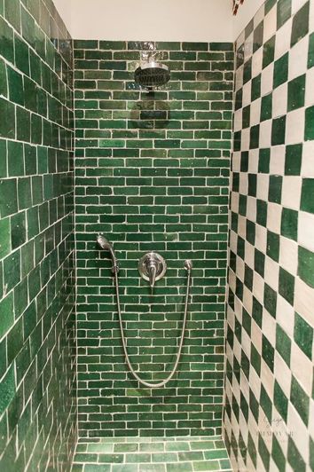 Image No.24-10 Bed House for sale