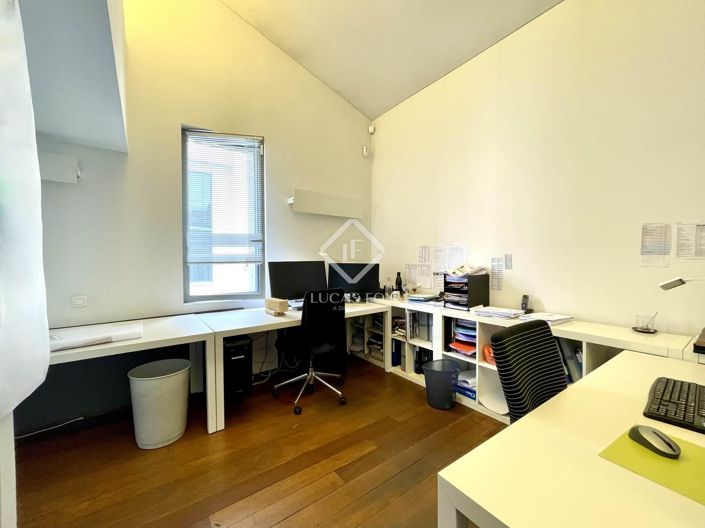 Image No.25-House for sale