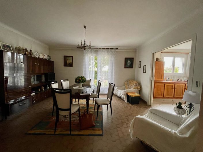 Image No.14-5 Bed House for sale