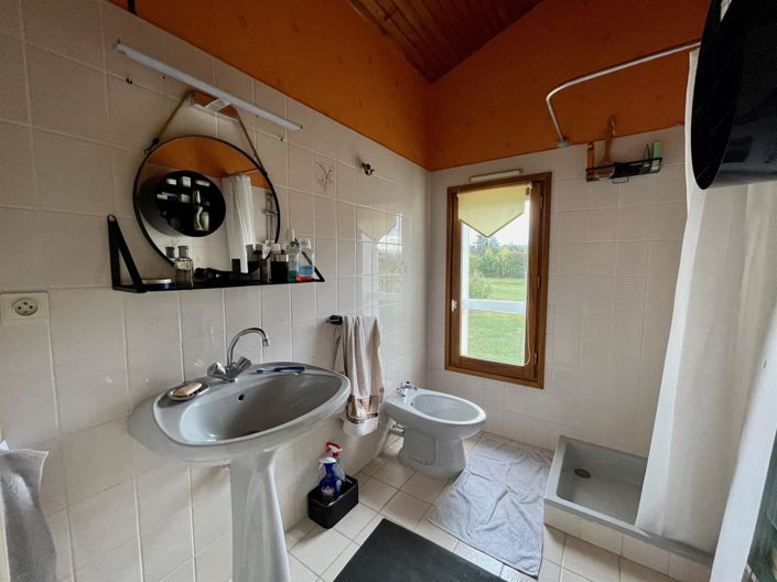 Image No.21-5 Bed House for sale