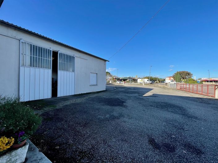 Image No.3-5 Bed House for sale