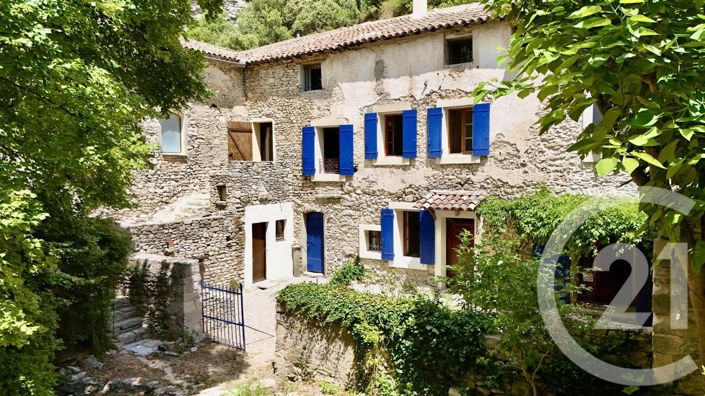 Image No.10-3 Bed House for sale