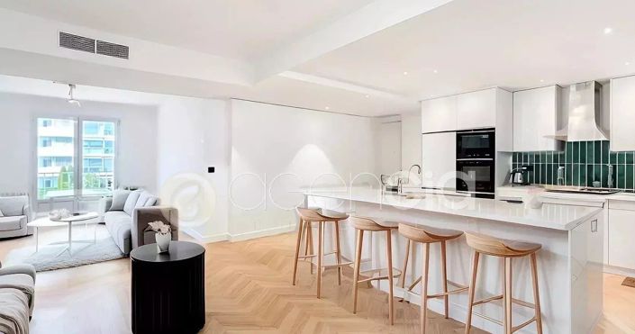 Image No.1-Appartement de 2 chambres à vendre à Cannes