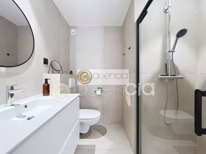 Image No.6-Appartement de 2 chambres à vendre à Cannes