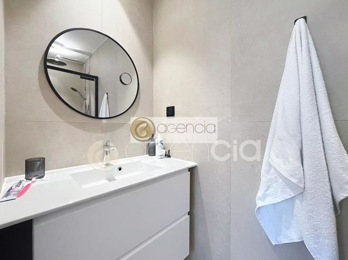 Image No.8-Appartement de 2 chambres à vendre à Cannes