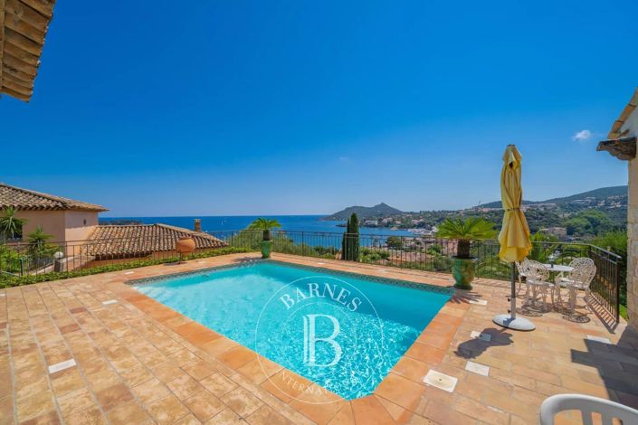 Image No.10-Maison de 5 chambres à vendre à Saint-Raphael