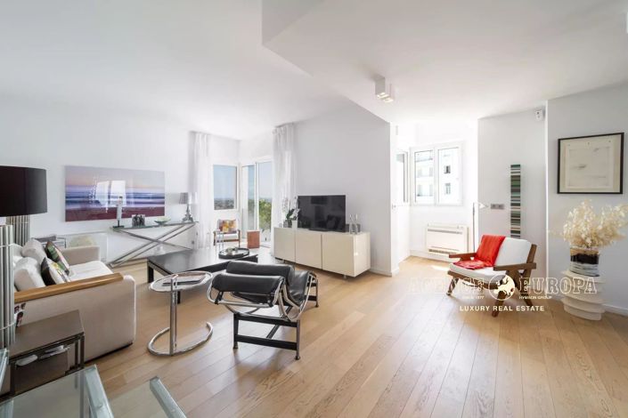 Image No.4-Appartement de 2 chambres à vendre à Cannes