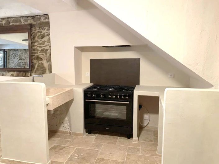 Image No.6-2 Bed House for sale