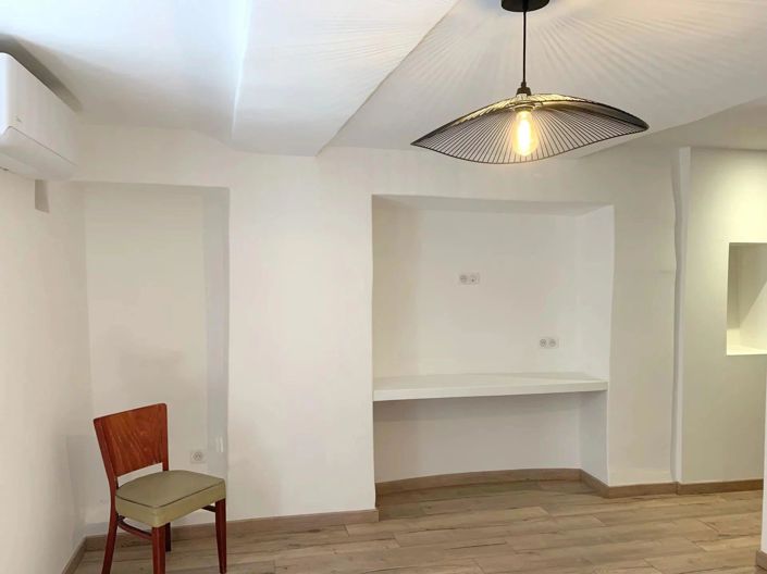 Image No.8-2 Bed House for sale