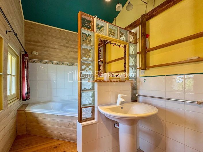 Image No.24-3 Bed House for sale