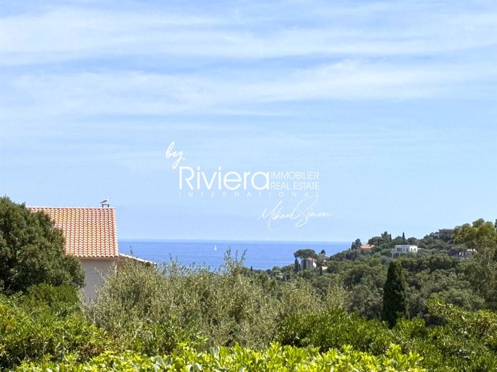 Image No.2-5 Bed House for sale