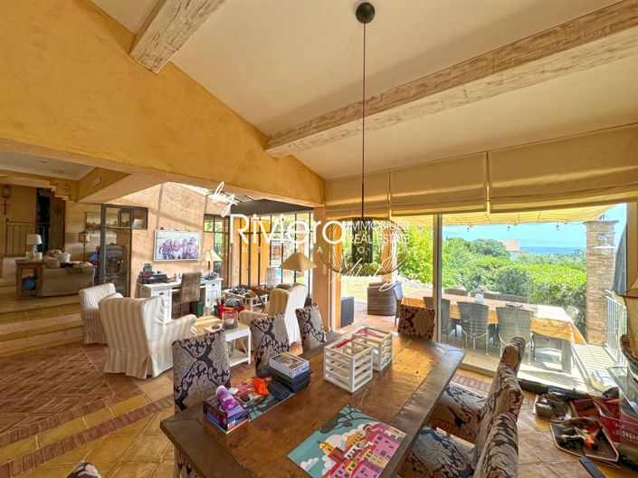 Image No.34-5 Bed House for sale