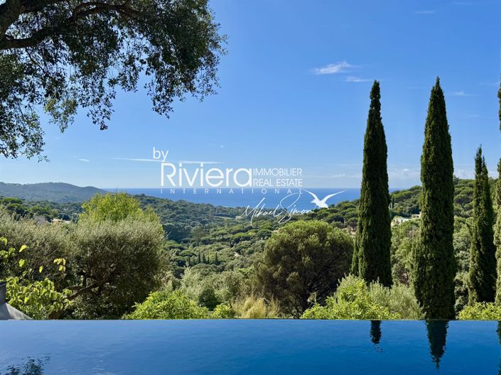 Image No.1-6 Bed House for sale