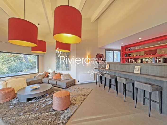 Image No.17-6 Bed House for sale