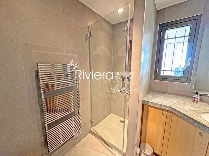 Image No.20-6 Bed House for sale