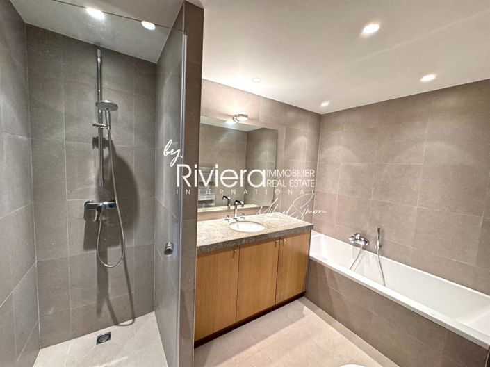 Image No.22-6 Bed House for sale