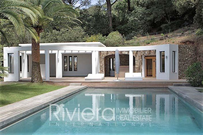 Image No.26-6 Bed House for sale