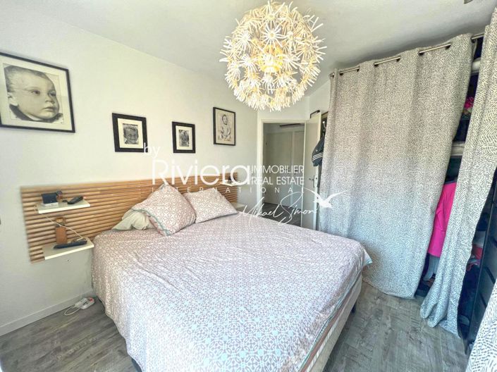 Image No.10-3 Bed House for sale