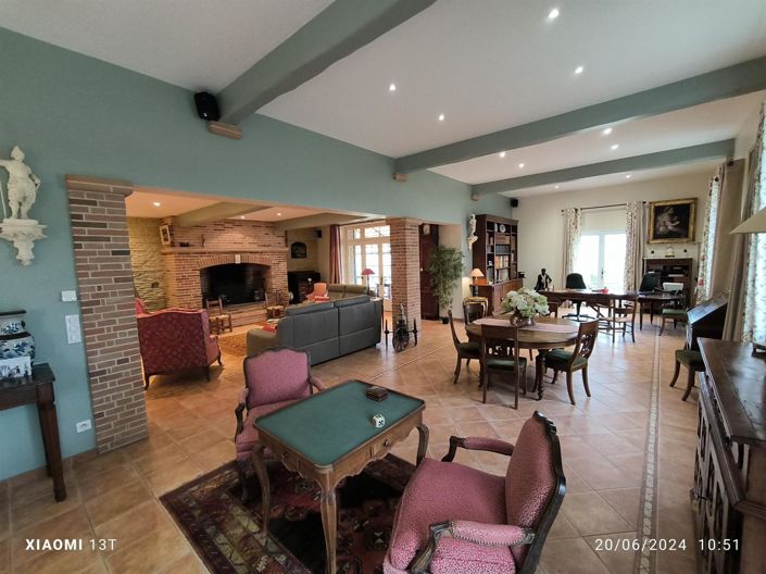 Image No.6-5 Bed House for sale