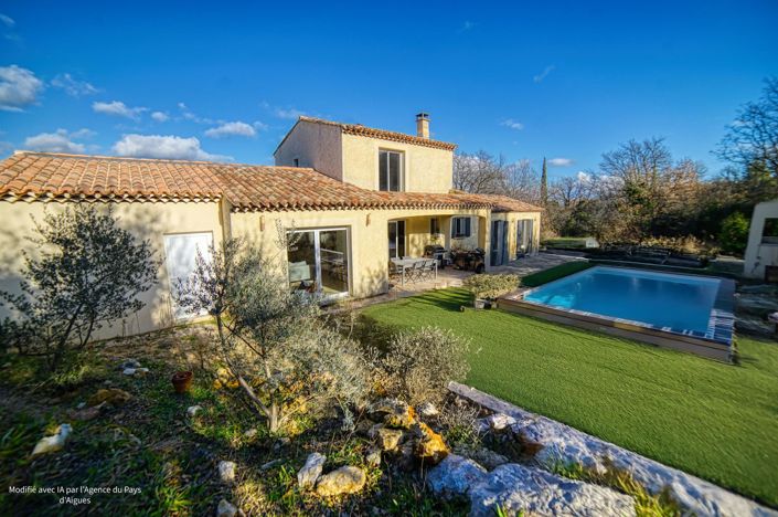 Image No.1-4 Bed House for sale
