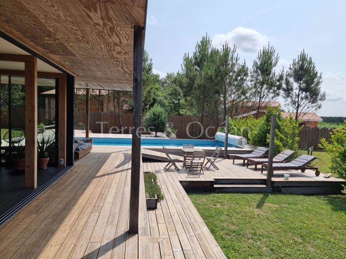 Image No.2-5 Bed House for sale